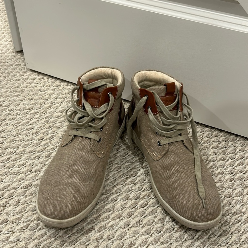High top men’s shoes